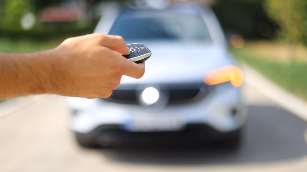 Jak naprawić centralny zamek w samochodzie z pilotem